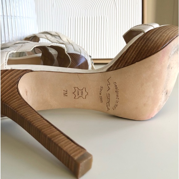 Via SPIGA creamy white leather heel with fine detail size 7 - Picture 17 of 17